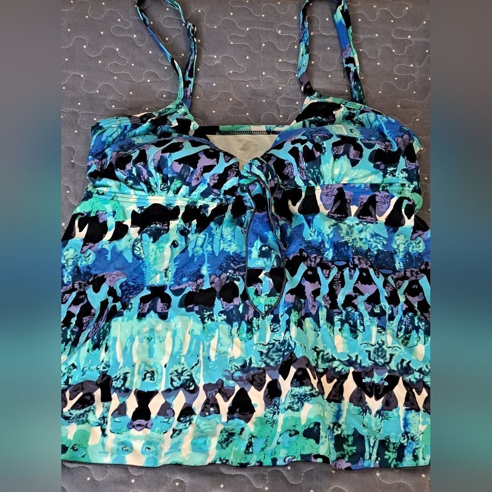 Island Pearls tankini swim top size 14